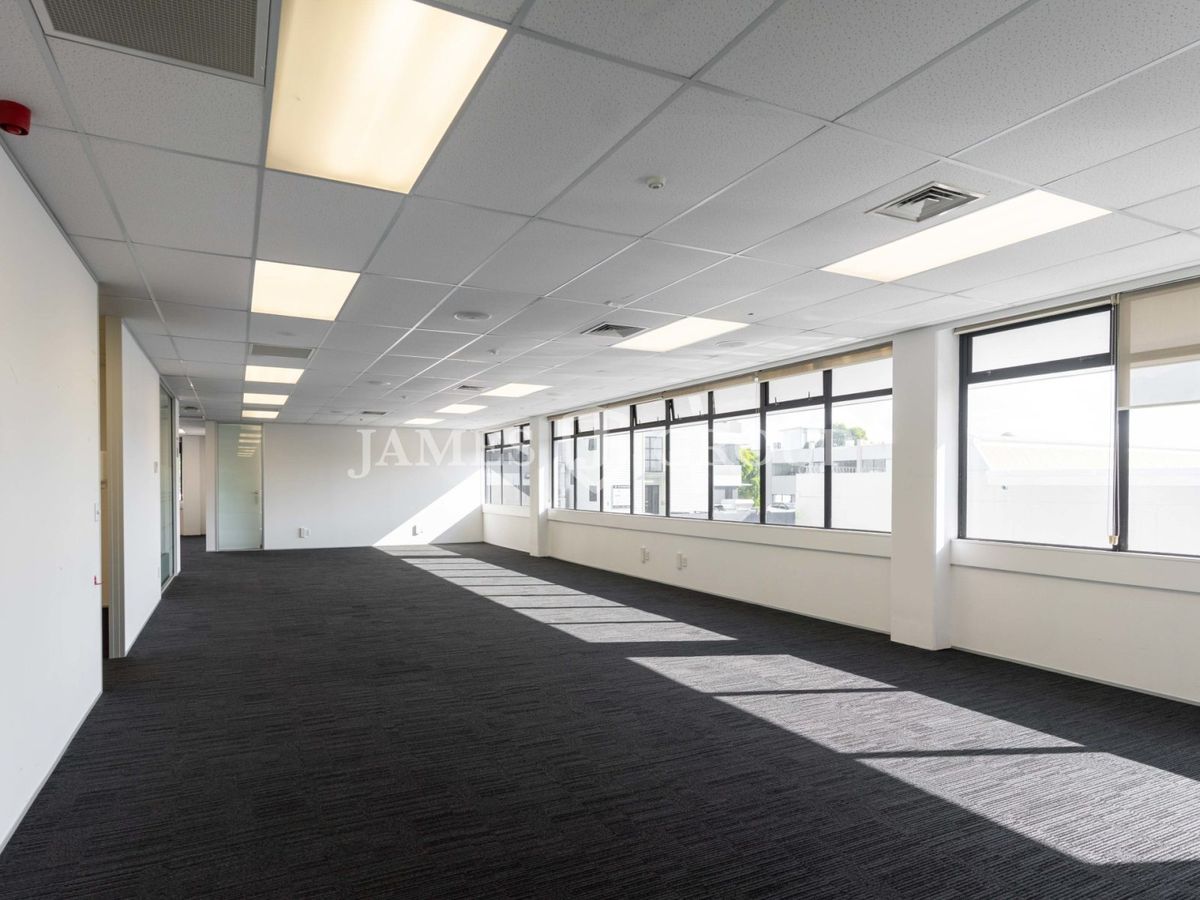 NEWMARKET OFFICE SPACE + 25 CAR PARKS - Ansicht 4