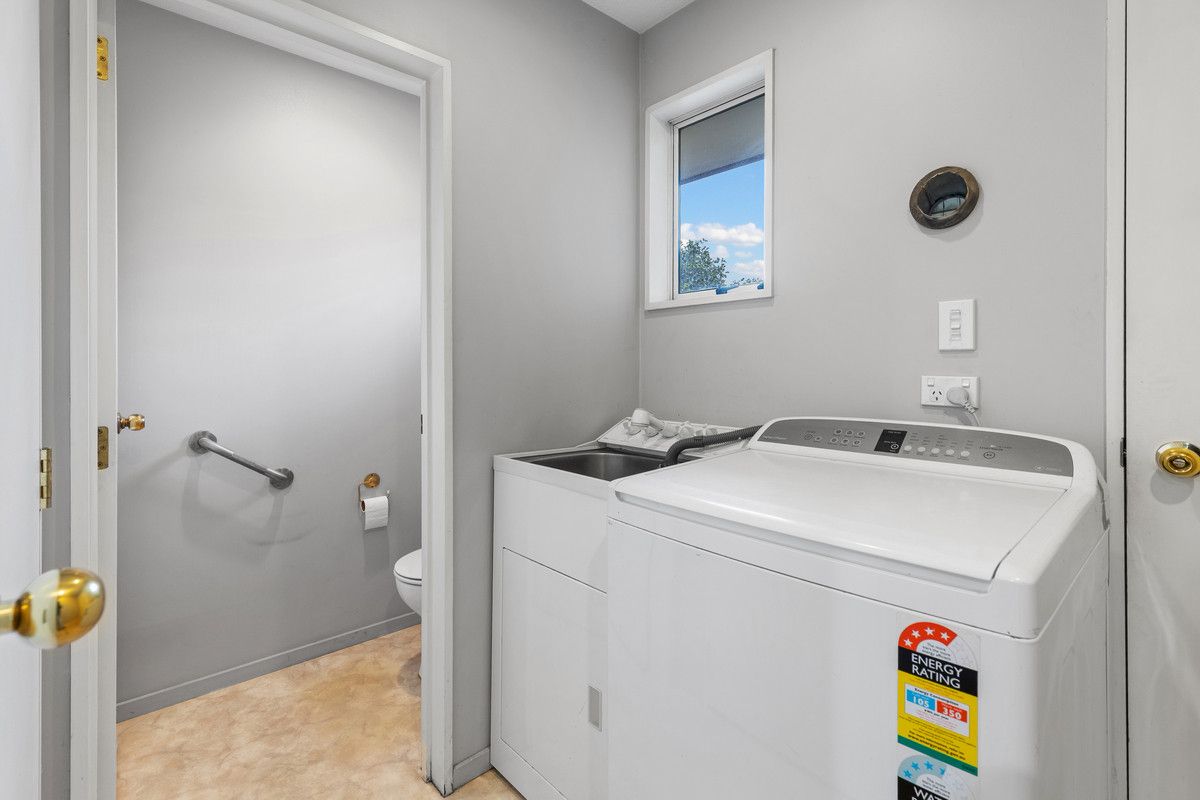 A Smart Inner-City Address — Ready to Move In - Więcej