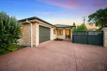 70A Sturges Road, Henderson