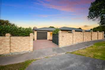 70A Sturges Road, Henderson