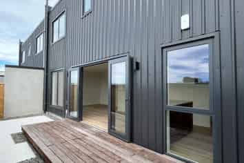 Ultimate Live/Work - Lifestyle and Function  