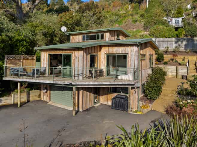 19 William Street, Careys Bay