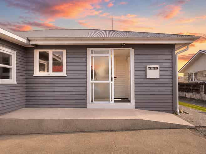 69 Pine Avenue, Melville