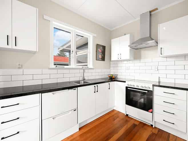 69 Pine Avenue, Melville