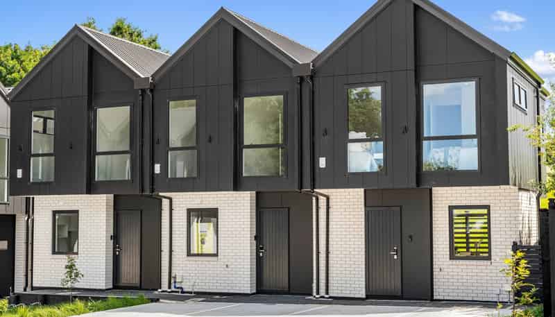 8/7 Cindy Place, Pakuranga