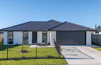 6 Georgina Beyer Way, Carterton