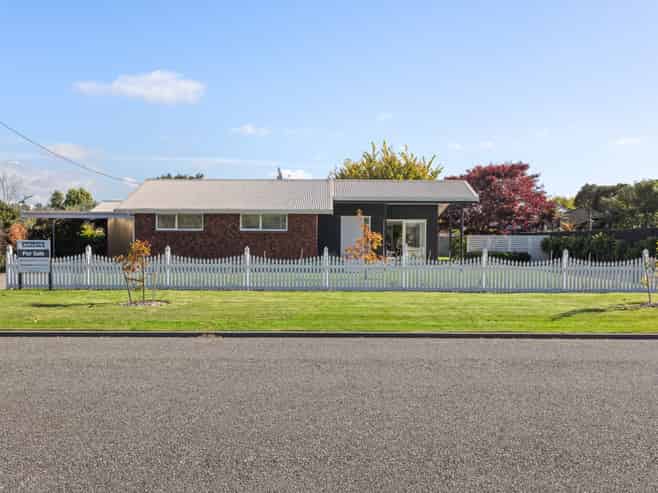 27 Adams Lane, Springlands