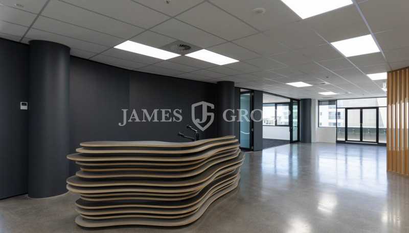 235 Broadway, Newmarket