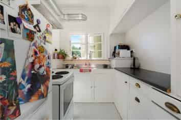 2/121 Hill Street, Thorndon