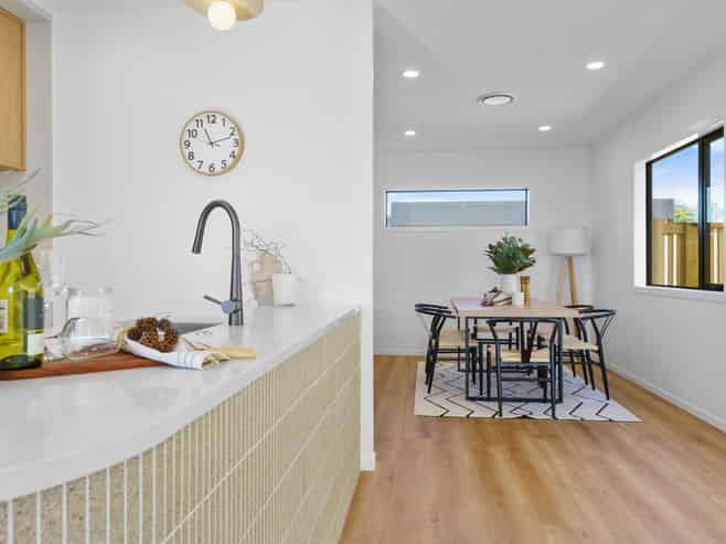 10E Bourke Drive, Cambridge