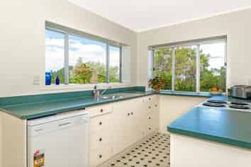 Gisborne - Address withheld