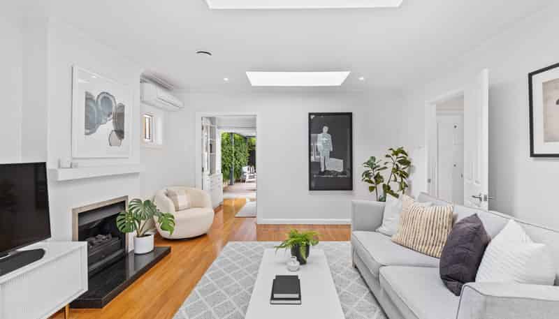 10 Larchwood Avenue, Westmere