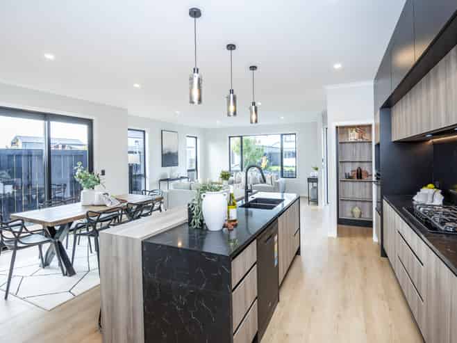 21 Halley Drive, Chartwell