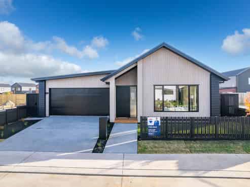 21 Halley Drive, Chartwell