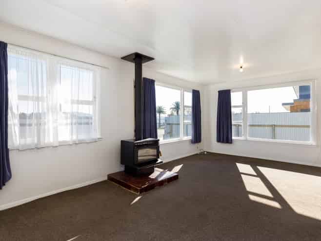 9 Redwood Street, Seddon