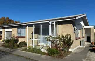 2/12 Chaucer Street, Milton