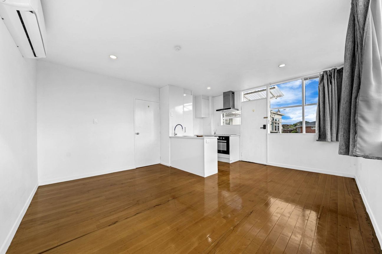 Renovated & Affordable – Must Be Sold! – pohled 4