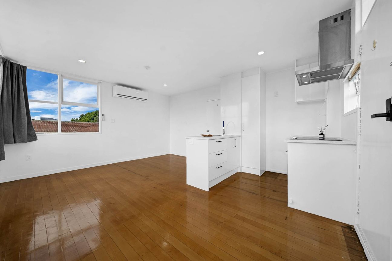 Renovated & Affordable – Must Be Sold! – pohled 5