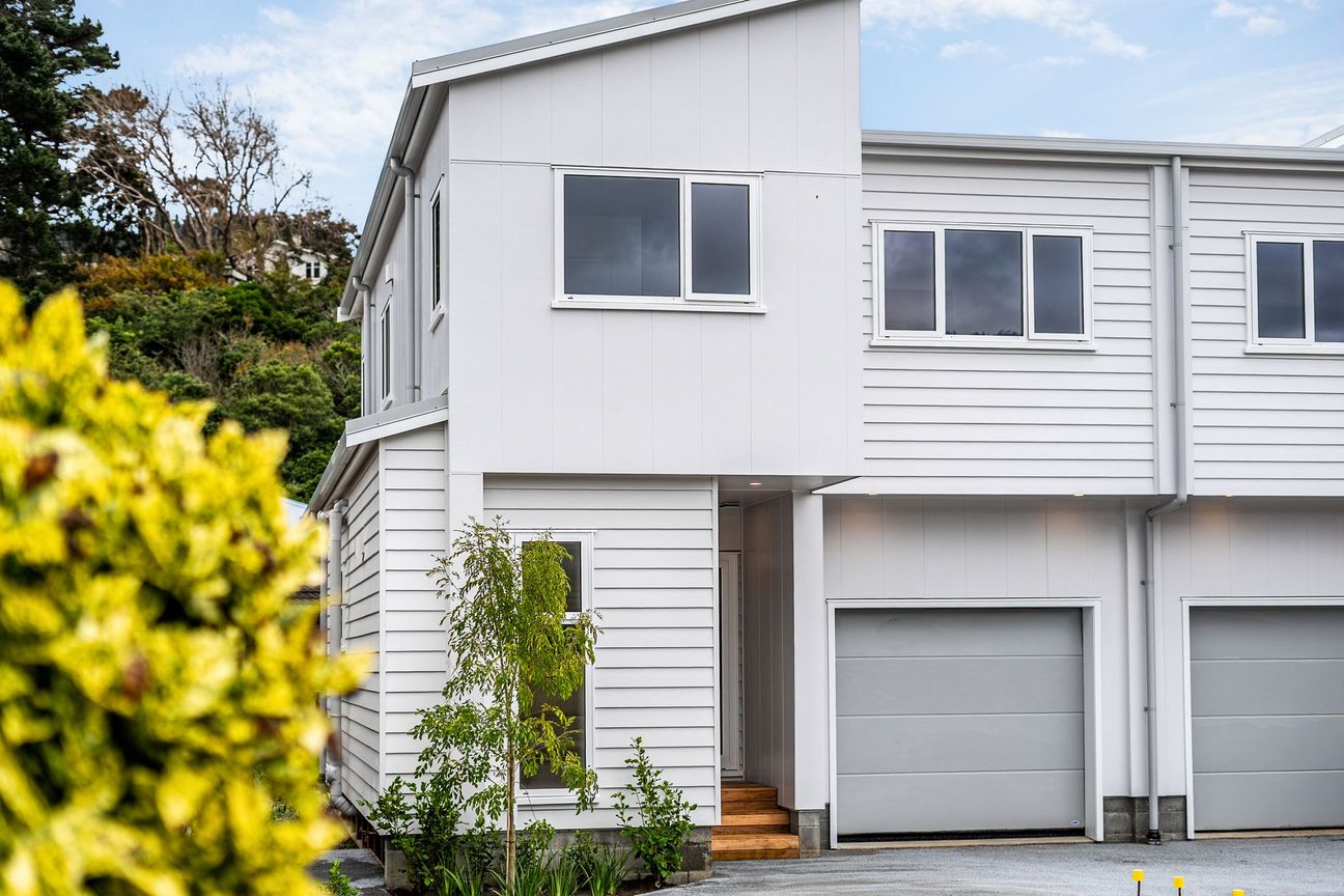 Act Fast - Brand New Living in the heart of Tawa! - Bild 6