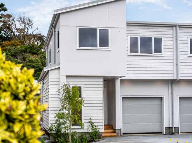 3 & 4 83 Oxford Street, Tawa