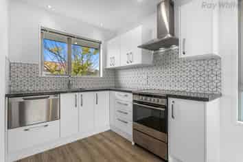 1/10 Stacey Place, Woolston