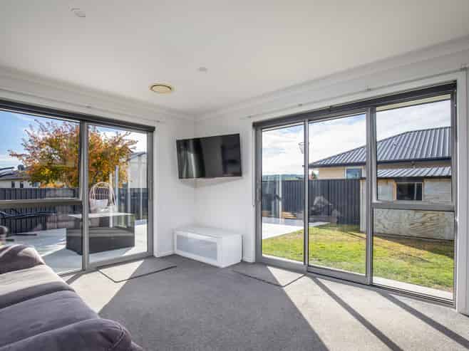5 Walker Place, Alexandra