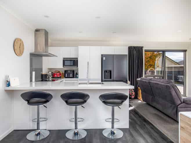 5 Walker Place, Alexandra