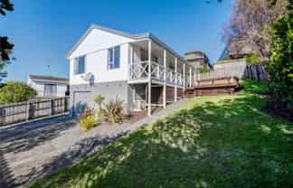 2/26 Barbados Drive, Unsworth Heights