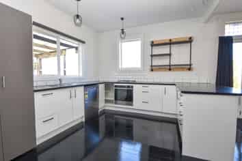 23 Kupe Drive , Carterton