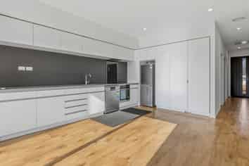 8/283 Brougham Street, Sydenham