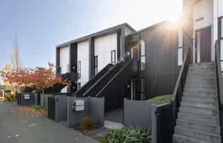 8/283 Brougham Street, Sydenham