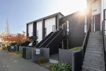 8/283 Brougham Street, Sydenham