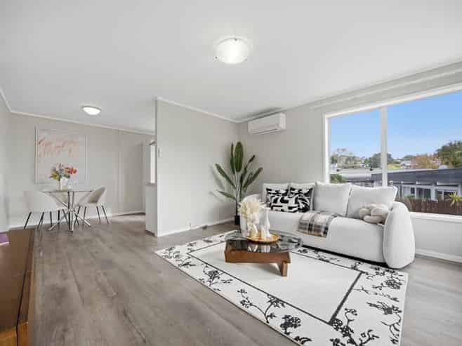 2/82 Moore Street, Hillcrest