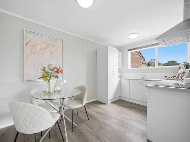 2/82 Moore Street, Hillcrest