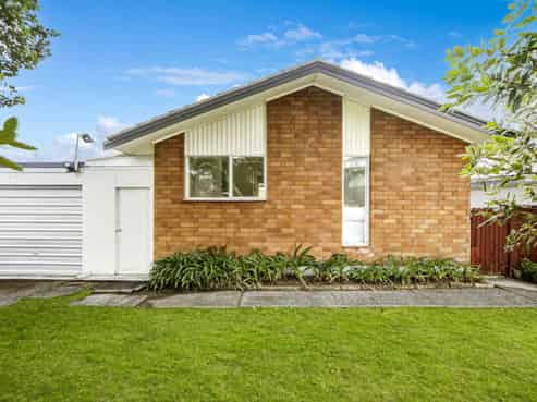 2/82 Moore Street, Hillcrest