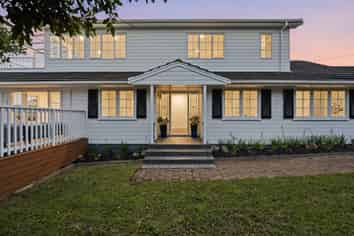 355 East Coast Road, Mairangi Bay