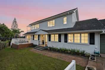 355 East Coast Road, Mairangi Bay