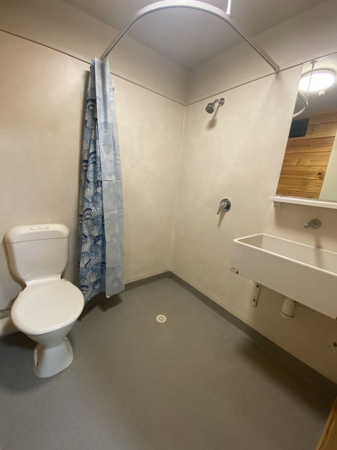 PARTIALLY - FURNISHED STUDIO IN MAGNIFICENT LOCATION: - Więcej
