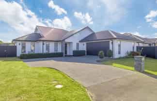 66 Bronco Drive, Aidanfield