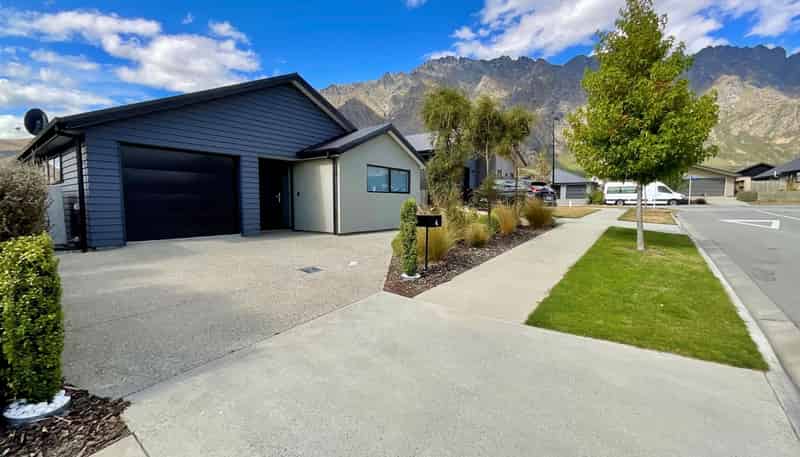 4 Till Street, Jacks Point