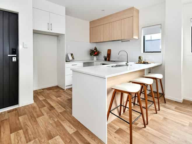2/75 McAnnalley Street, Manurewa