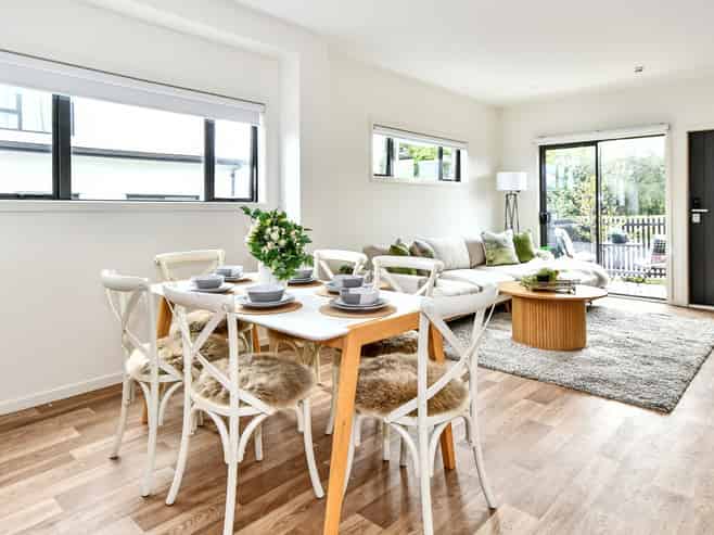 2/75 McAnnalley Street, Manurewa