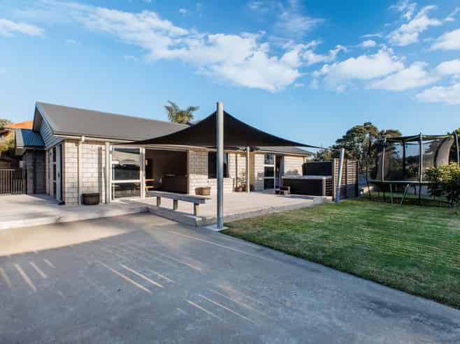 20 Fishermans Drive, Coastlands