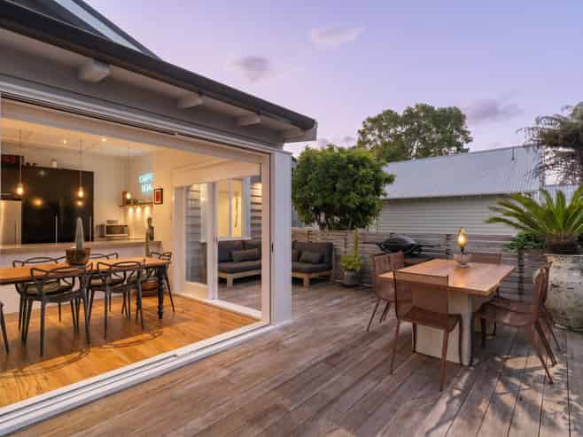 19 Rossgrove Terrace, Mount Albert