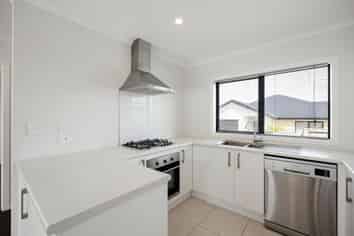 68 Sylvester Crescent, Flagstaff