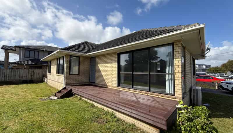 30 McAnnalley Street, Manurewa