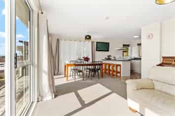 50 Brightside Road, Stanmore Bay