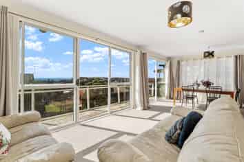 50 Brightside Road, Stanmore Bay