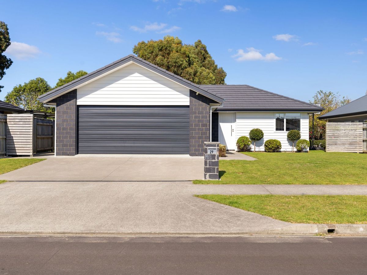 Cul-de-sac calm meets modern family living, Ashhurst