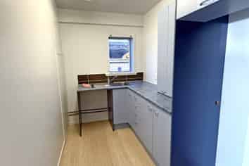 PRIME GROUND FLOOR OFFICE - 75M²
